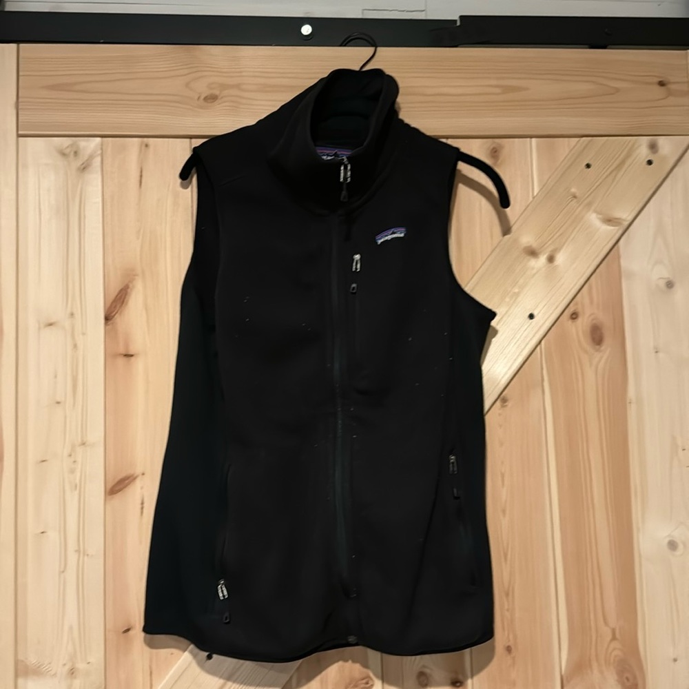 Black Patagonia better sweater vest